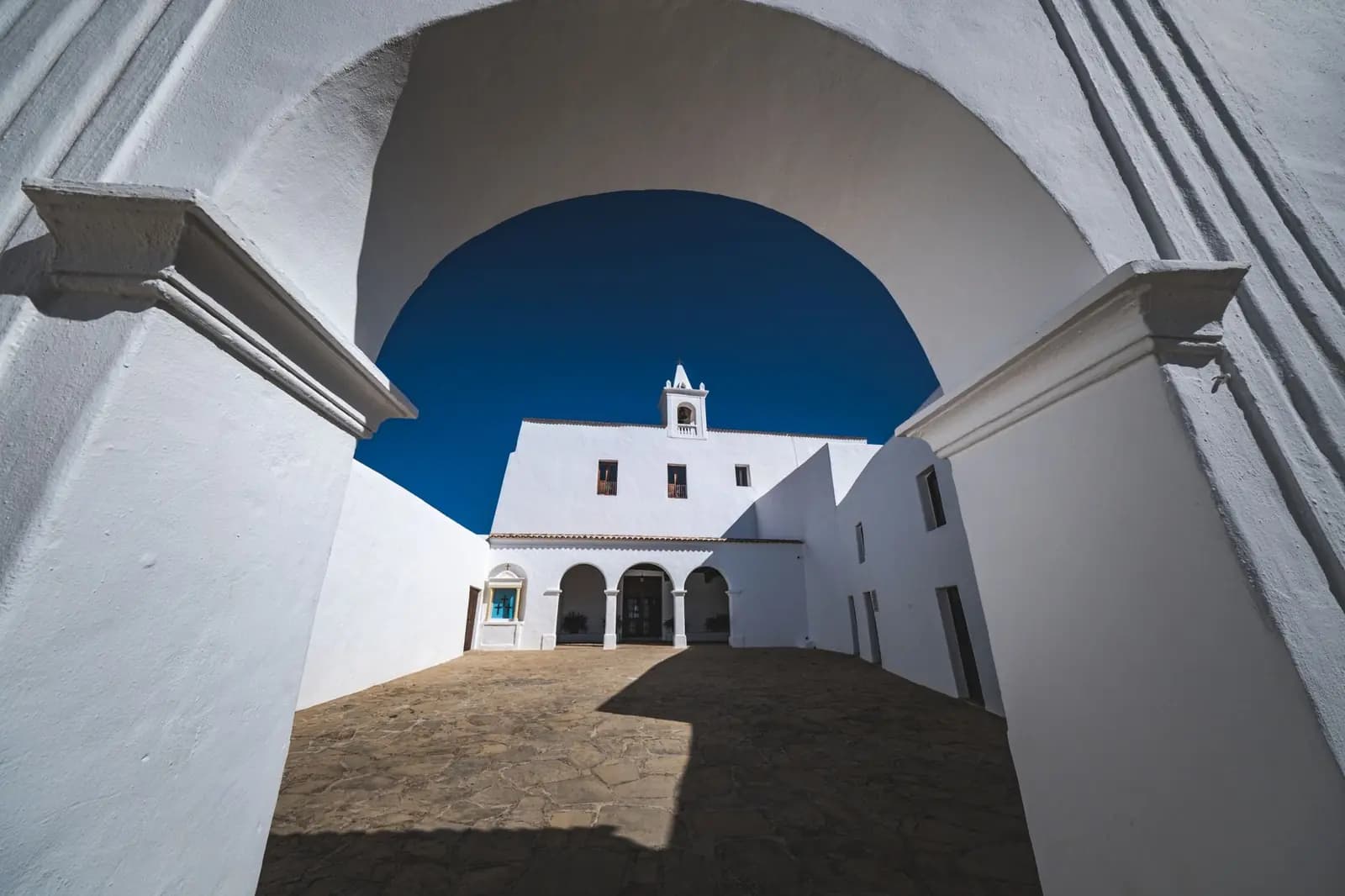 Guided visit of Dalt Vila