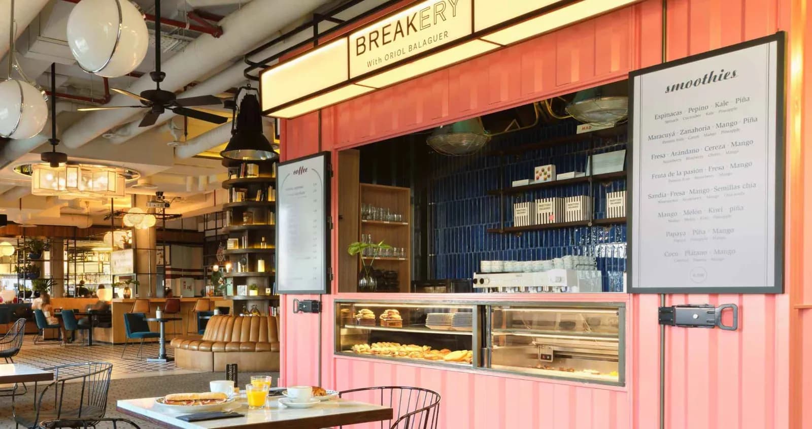 Only YOU Hotel Atocha の Breakery カウンター