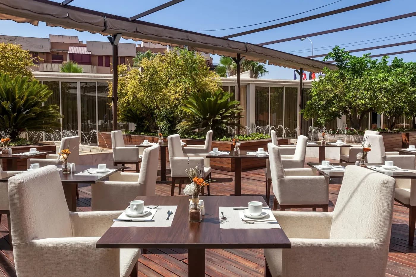 Barceló Granada Congress, غرناطة وسييرا نيفادا