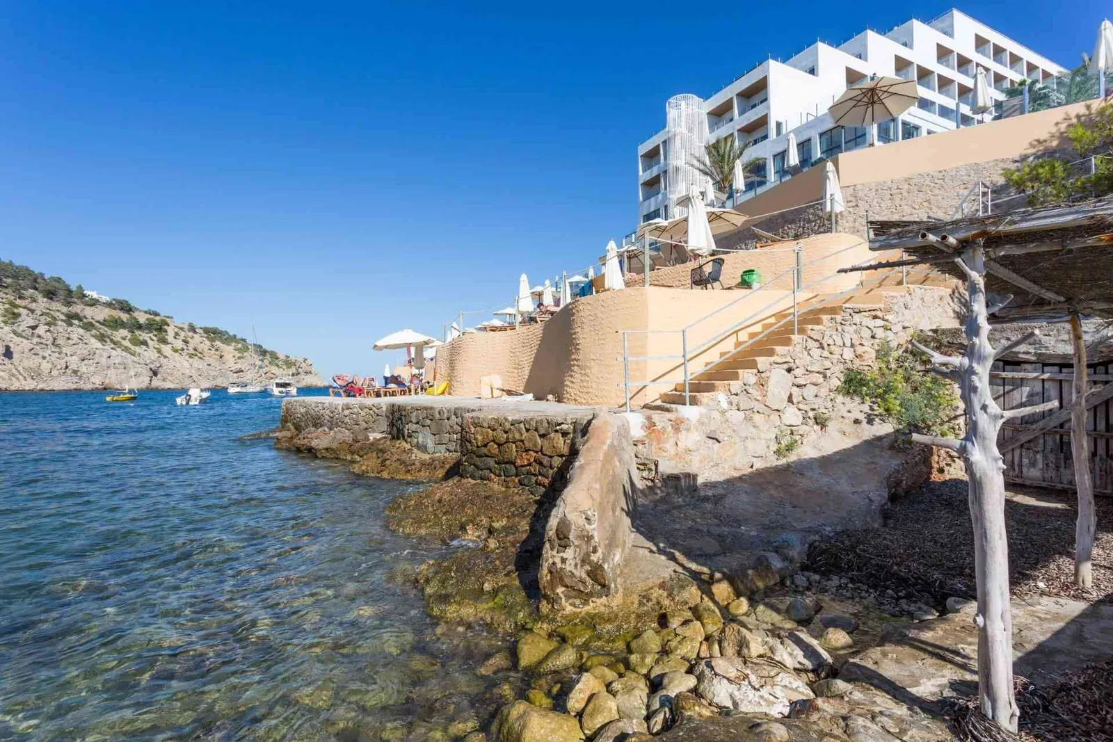 Zugang zum Strand vom Palladium Hotel Cala Llonga aus, Ibiza