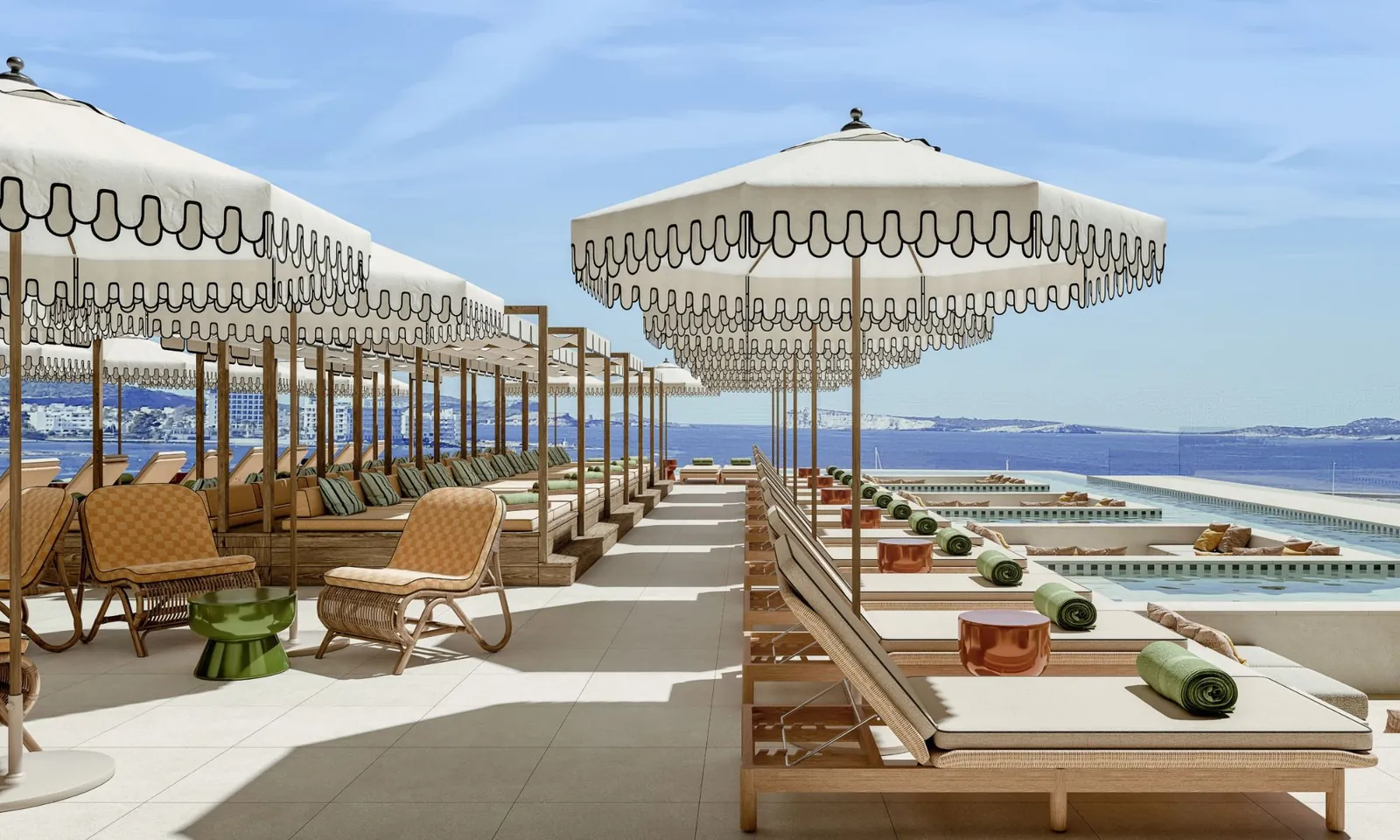 تراس ومسبح في Only YOU Hotel Ibiza Palmyra مواجه للبحر، إيبيزا