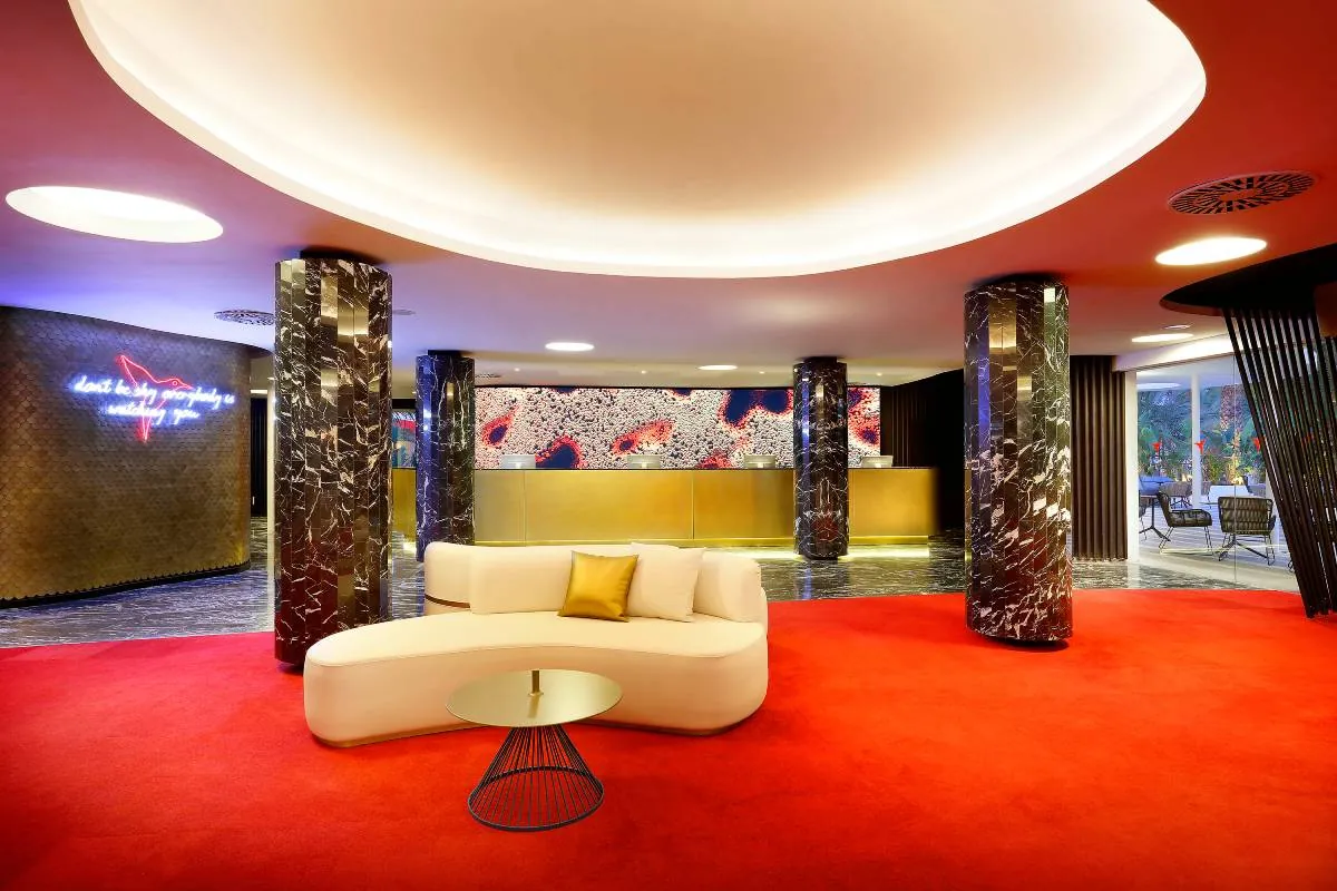 قاعة استقبال في Ushuaïa Ibiza Beach Hotel، إيبيزا