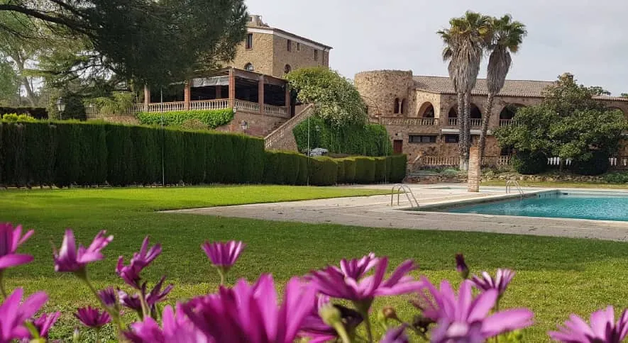 Gardens and buildings of the Can Tarranc masía