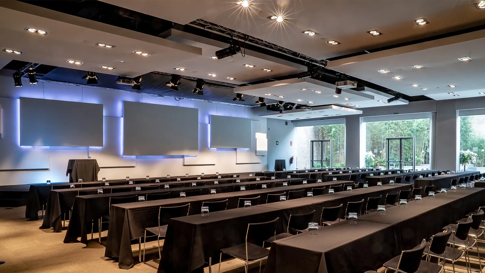 Large conference room at UZalacaín La Finca