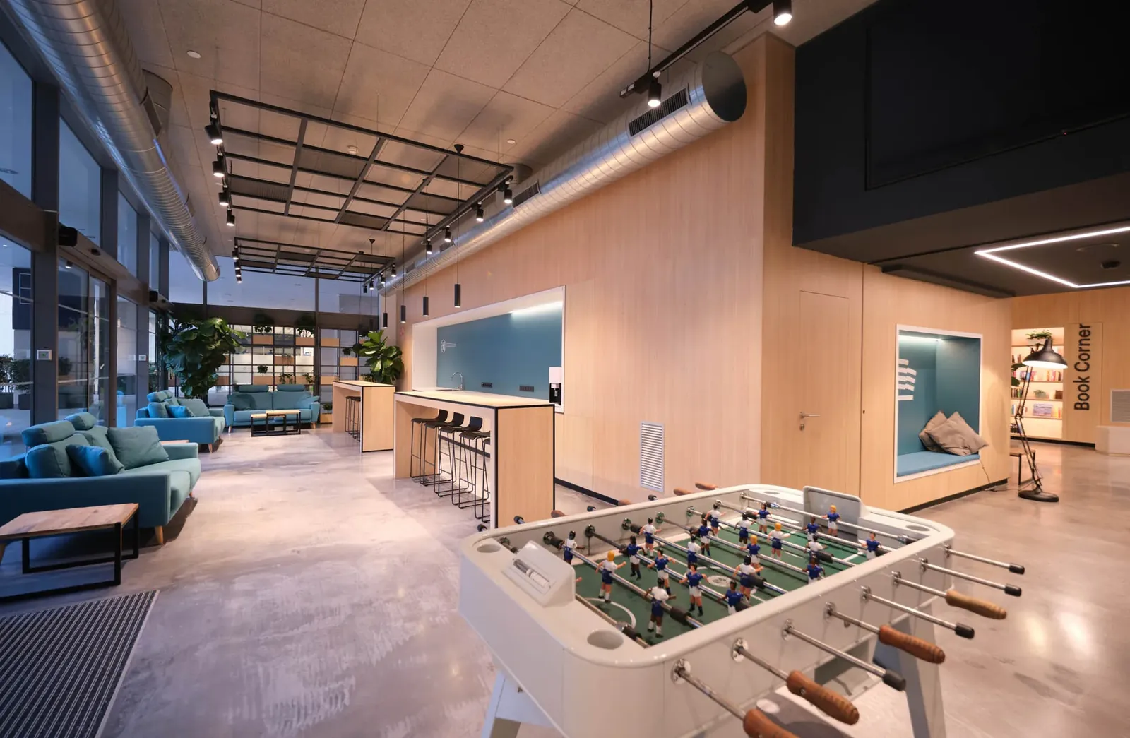 WTC Barcelona reception and lounge area, relaxation zone